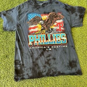 Philadelphia Phillies Graphic T-Shirt
